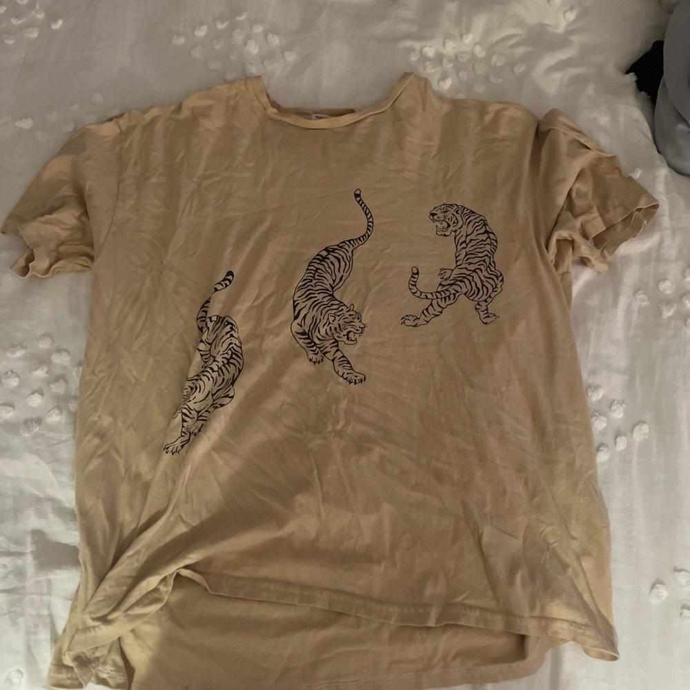 Project social Urban outfitters overdyed t tiger t shirt